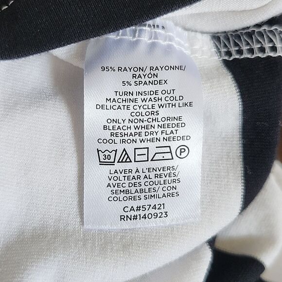 LOFT Outlet NWT white, tan, black striped dress, flowy & sleeveless, size M - Picture 7 of 8